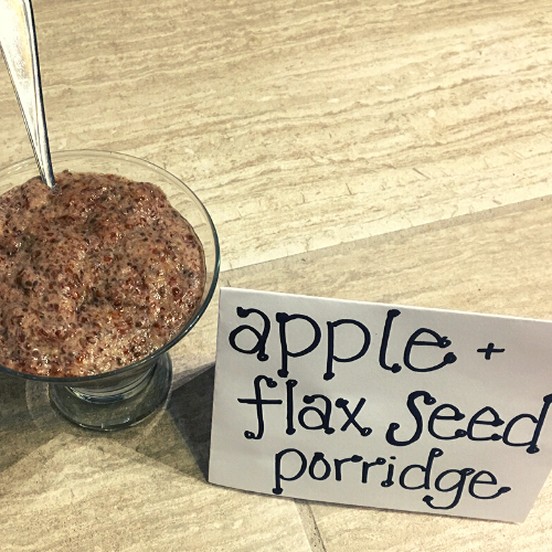 apple and flax seeds porridge